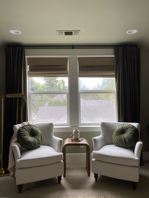 Liasonya Curved Accent Table - ACC6608A - Living Room